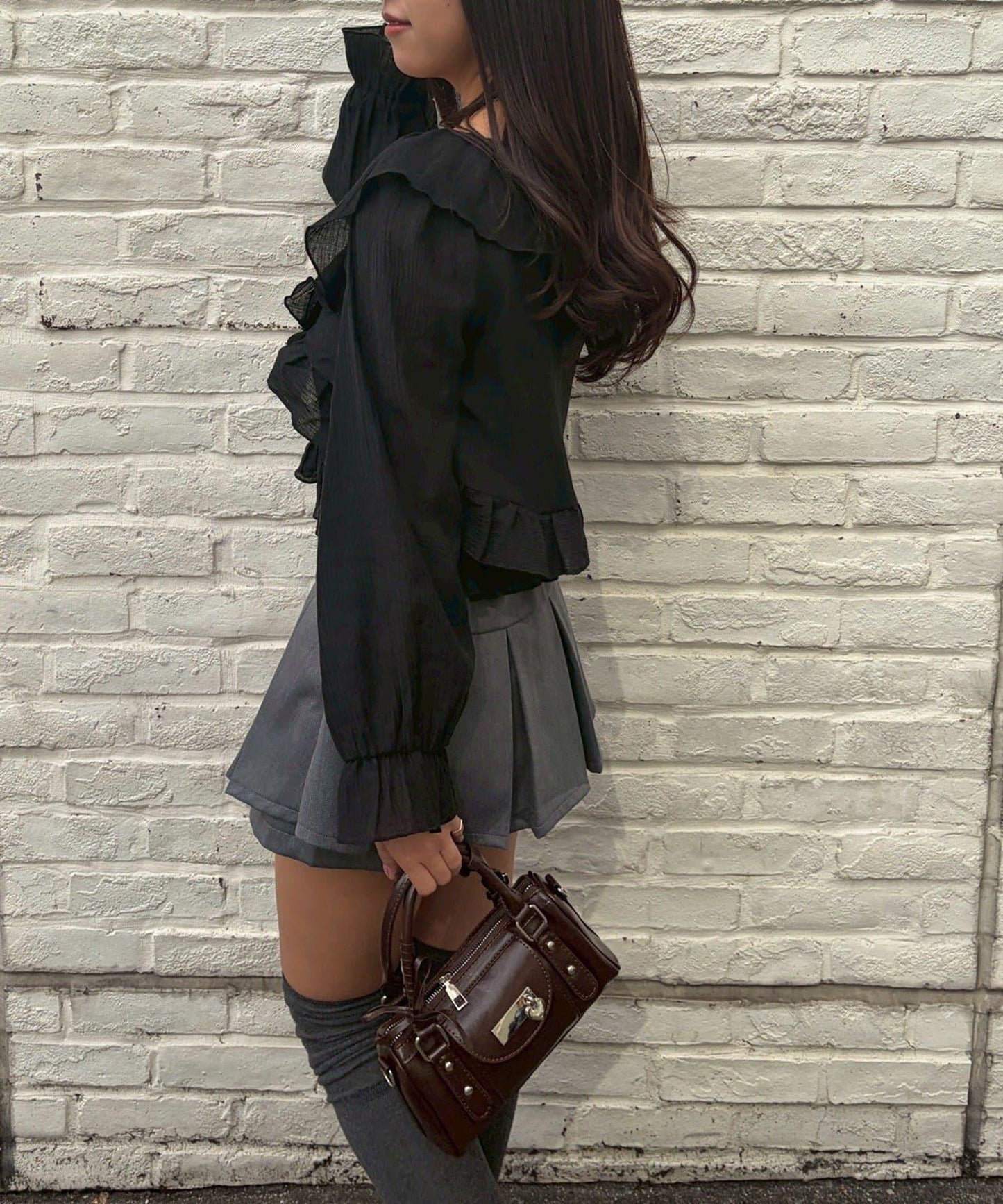 荷葉邊襯衫&抽褶吊帶上衣