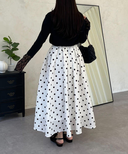 袖部蕾絲拼接上衣