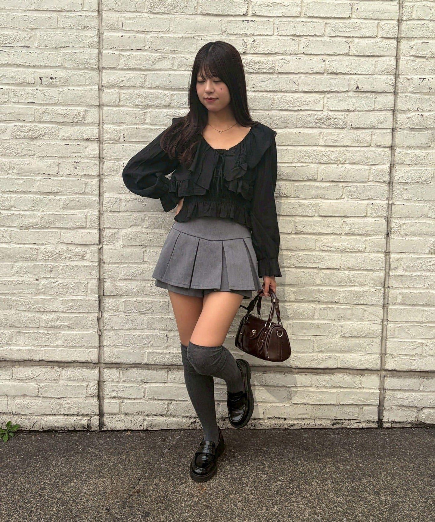 荷葉邊襯衫&抽褶吊帶上衣