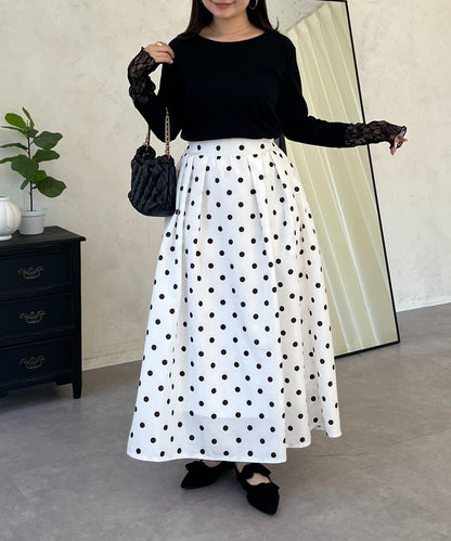 袖部蕾絲拼接上衣