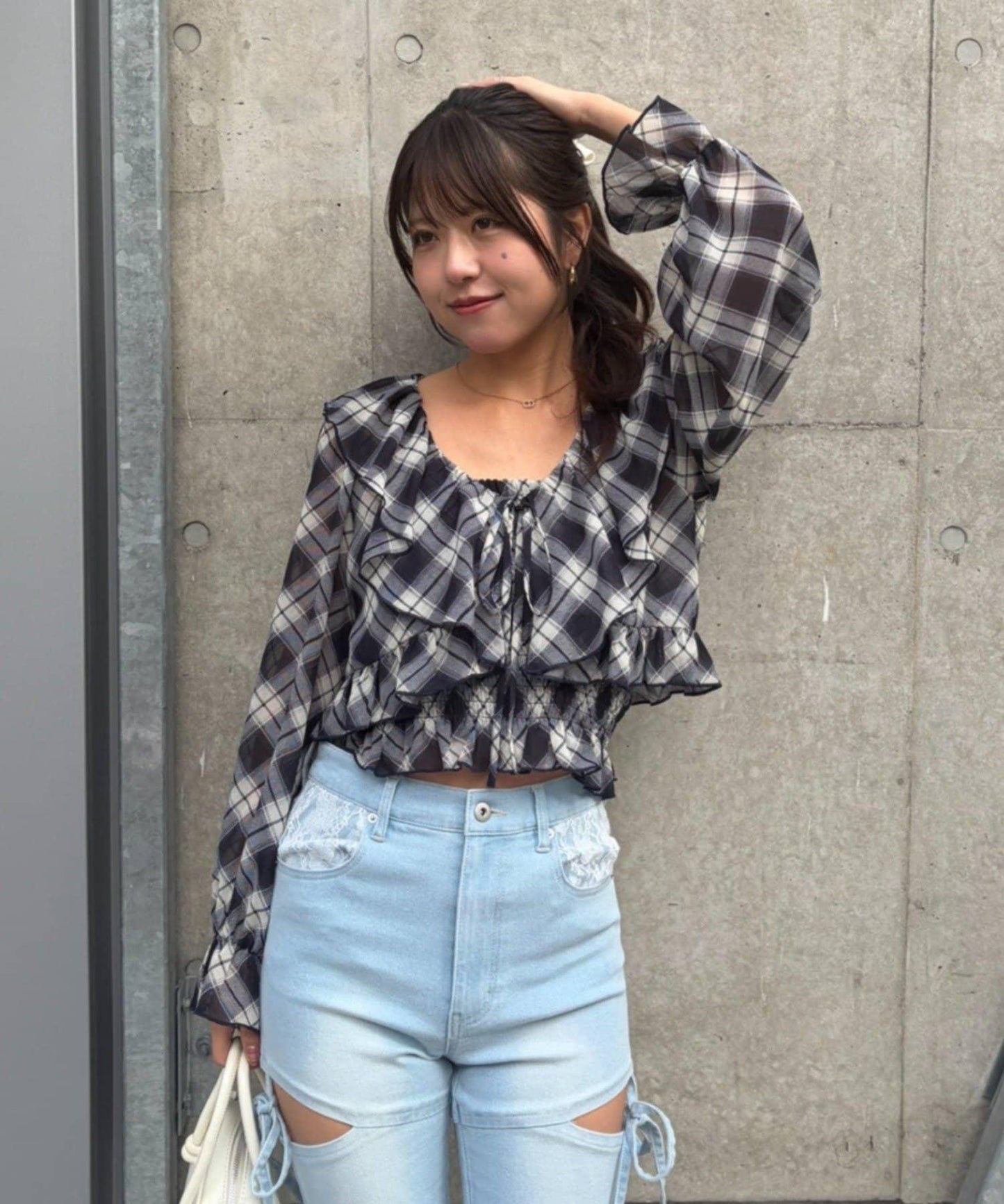 荷葉邊襯衫&抽褶吊帶上衣