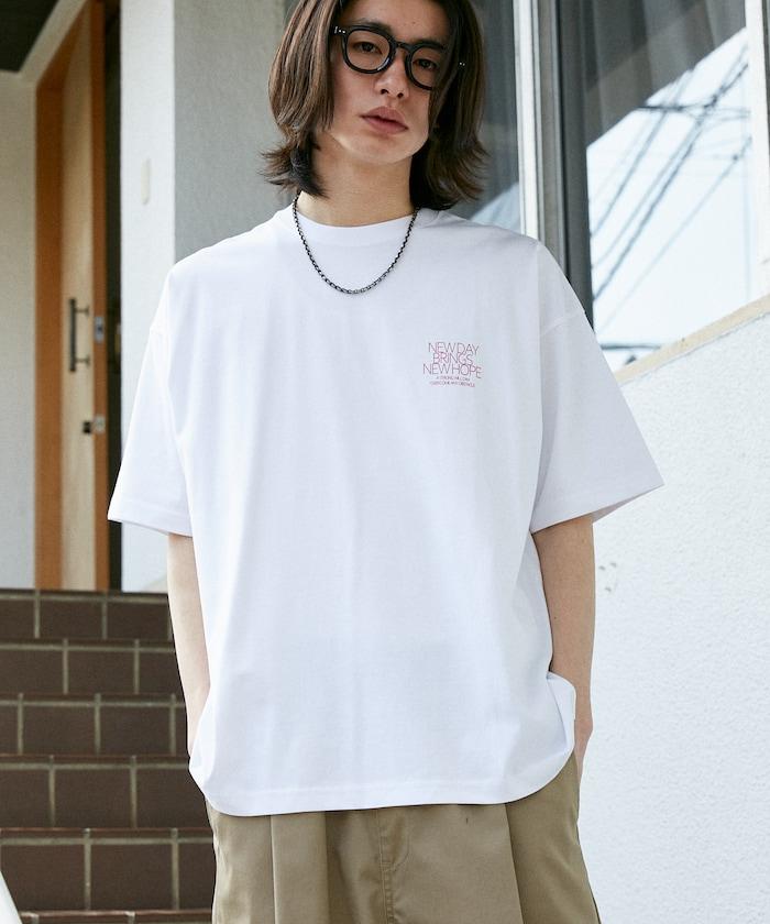 LOVE POP STUDIO NEW DAY 字母排版印花 短袖T恤