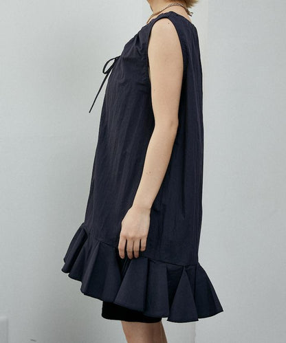 褶皺荷葉邊迷你連衣裙