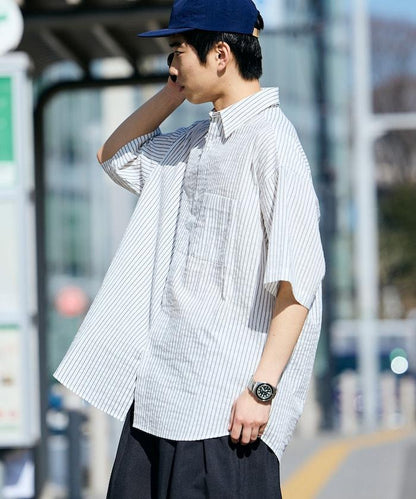 Relax Fit 寬鬆版 常規領 泡泡紗 短袖襯衫