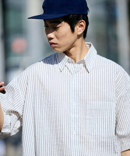 Relax Fit 寬鬆版 常規領 泡泡紗 短袖襯衫