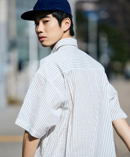 Relax Fit 寬鬆版 常規領 泡泡紗 短袖襯衫