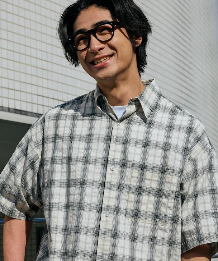 Relax Fit 寬鬆版 常規領 泡泡紗 短袖襯衫