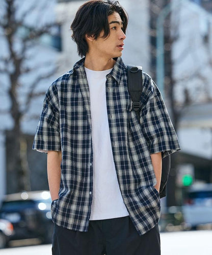 Relax Fit 寬鬆版 常規領 泡泡紗 短袖襯衫