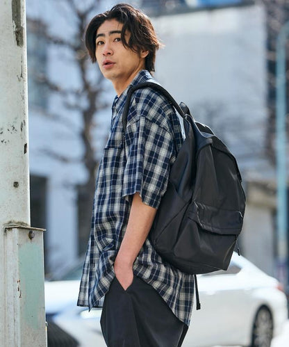 Relax Fit 寬鬆版 常規領 泡泡紗 短袖襯衫