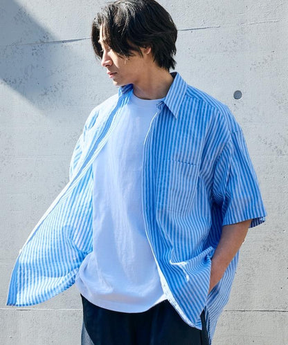 Relax Fit 寬鬆版 常規領 泡泡紗 短袖襯衫