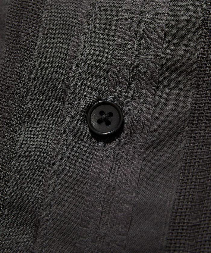 寬鬆版型 滿印提花 開領襯衫