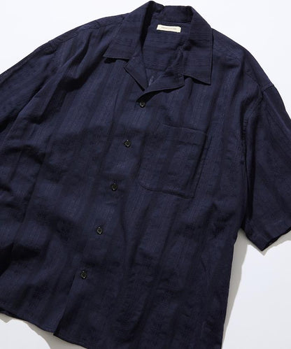 寬鬆版型 滿印提花 開領襯衫