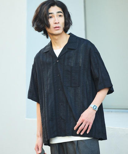 寬鬆版型 滿印提花 開領襯衫