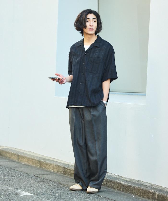 寬鬆版型 滿印提花 開領襯衫