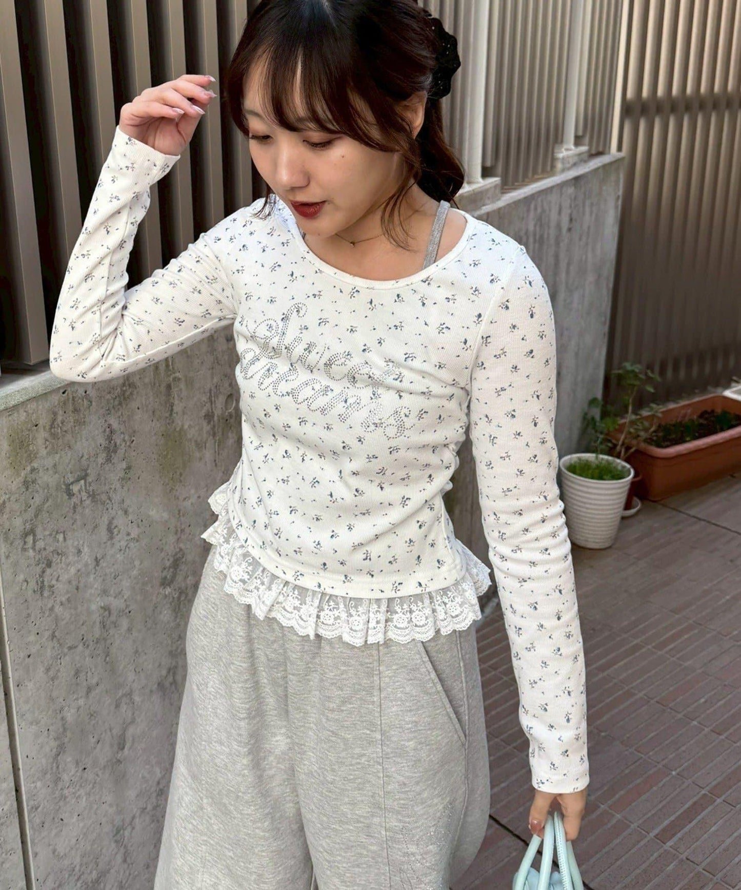 閃亮Logo 下襬蕾絲 羅紋 上衣