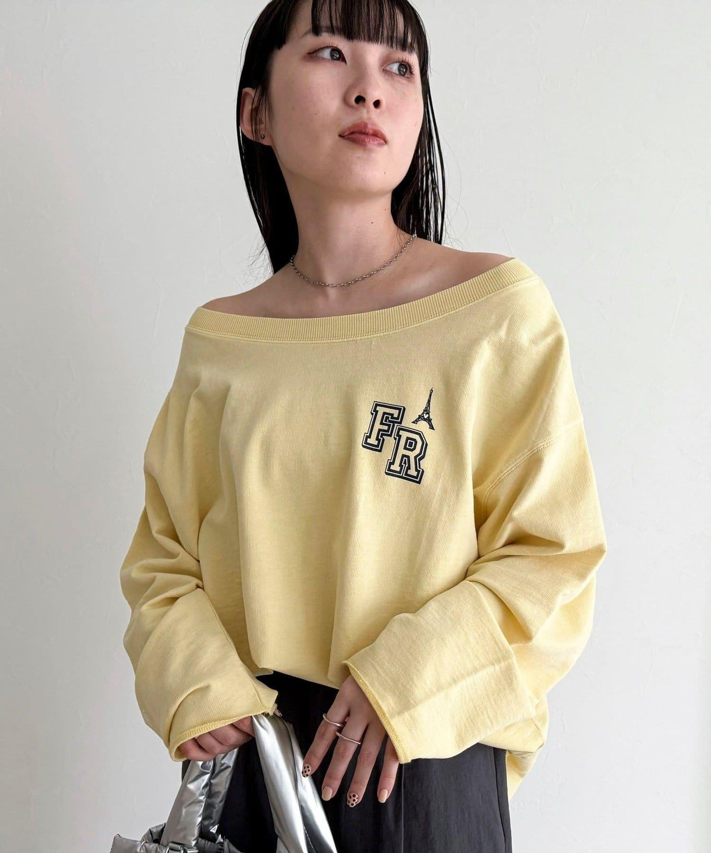 做舊毛圈露肩套頭衛衣