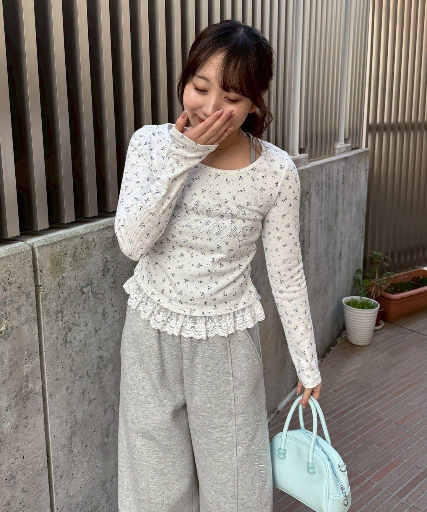 閃亮Logo 下襬蕾絲 羅紋 上衣