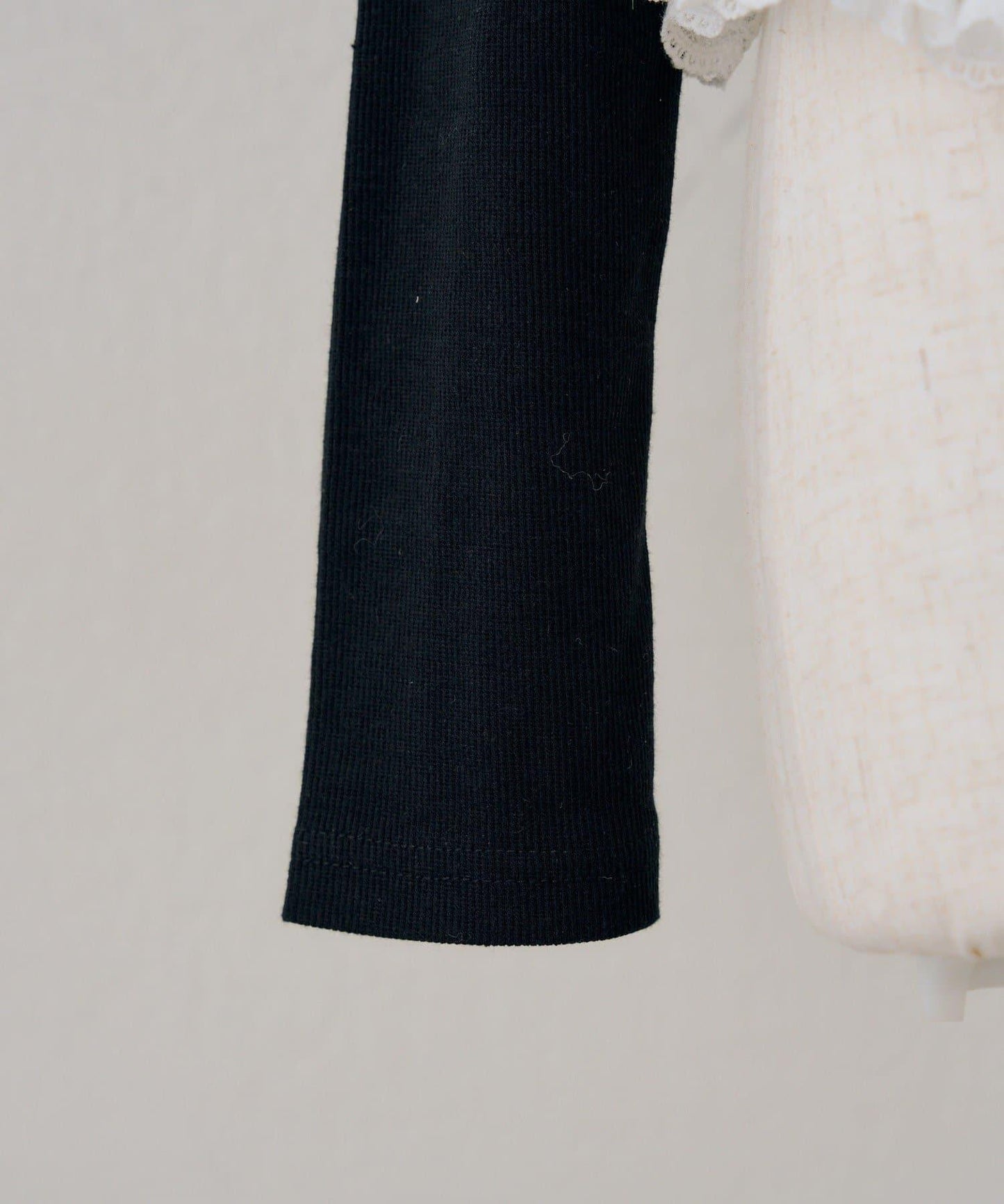 閃亮Logo 下襬蕾絲 羅紋 上衣