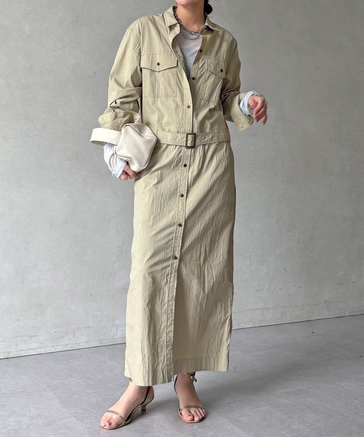 可定型領長款襯衫式連衣裙