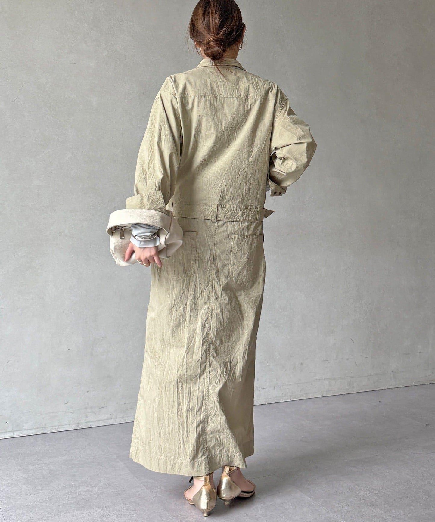 可定型領長款襯衫式連衣裙