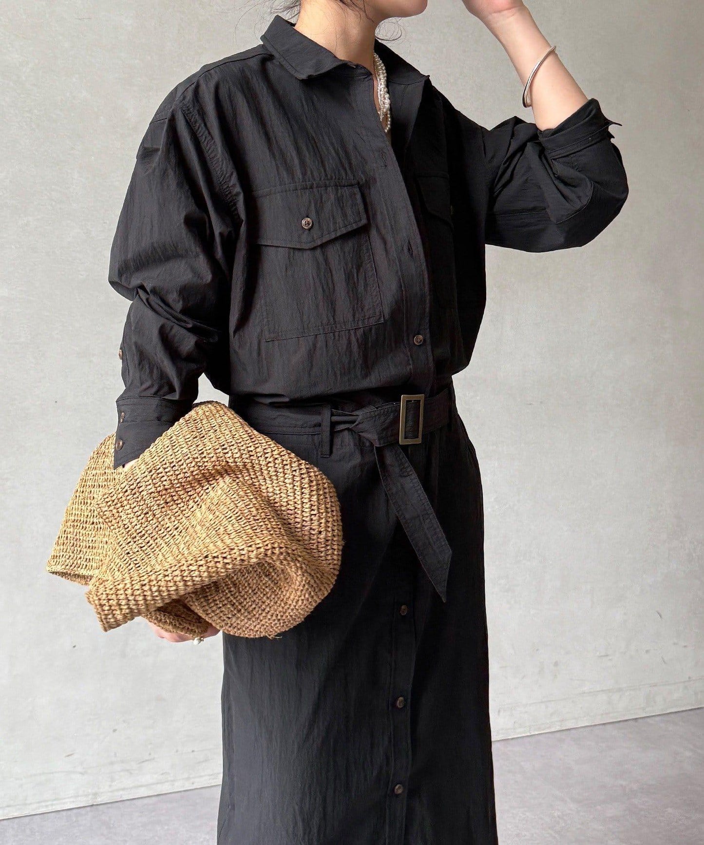 可定型領長款襯衫式連衣裙