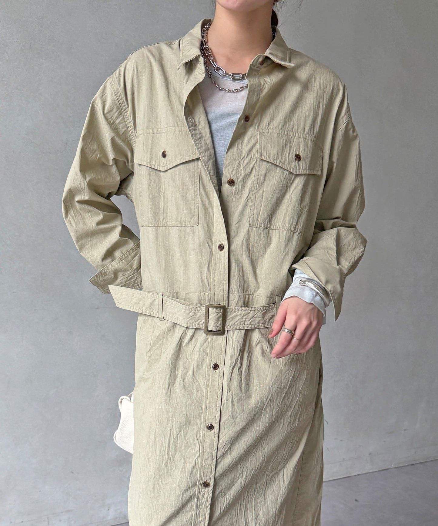 可定型領長款襯衫式連衣裙