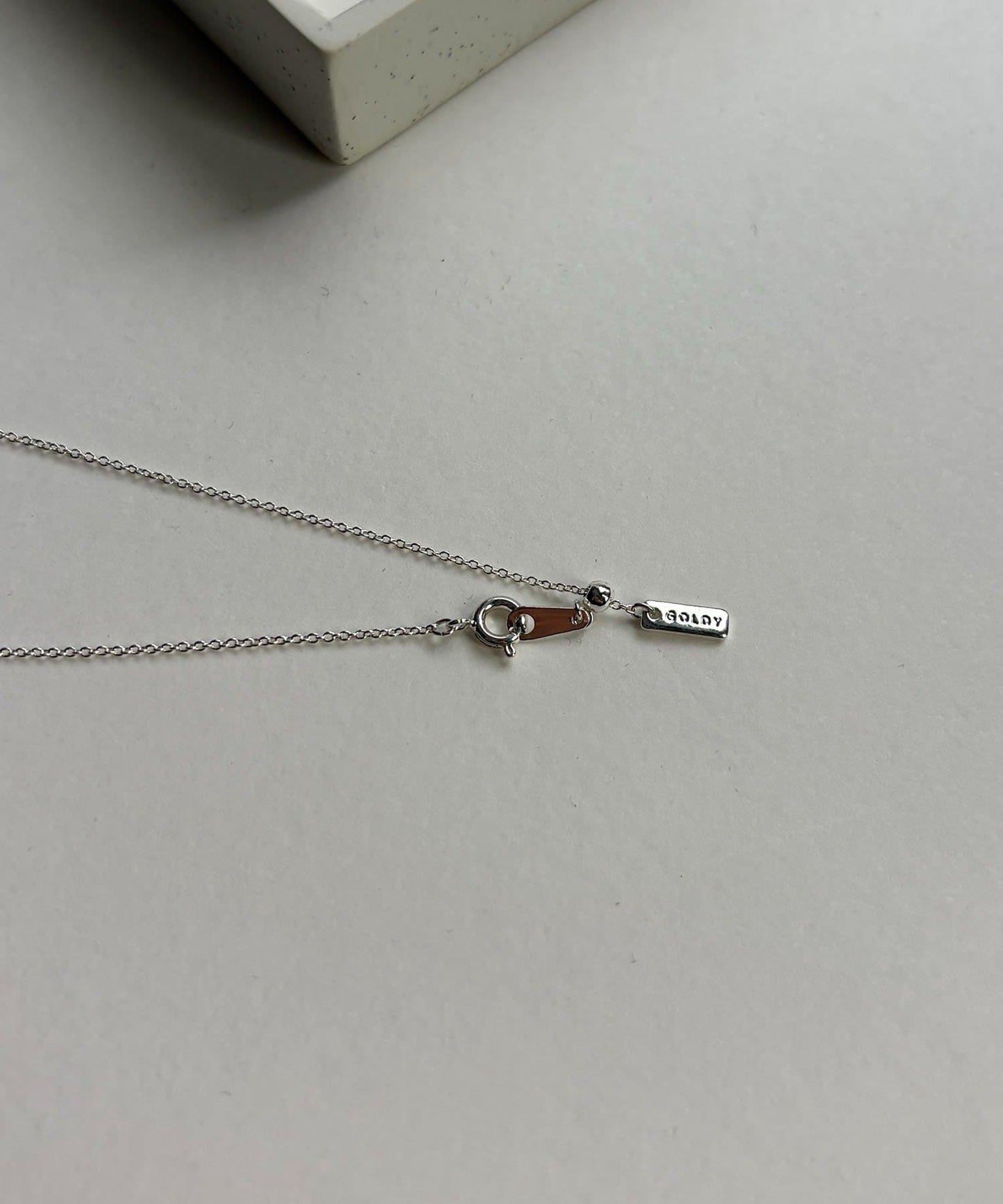 GOLDY/ゴールディ 小巧環氧心形吊墜 項鍊