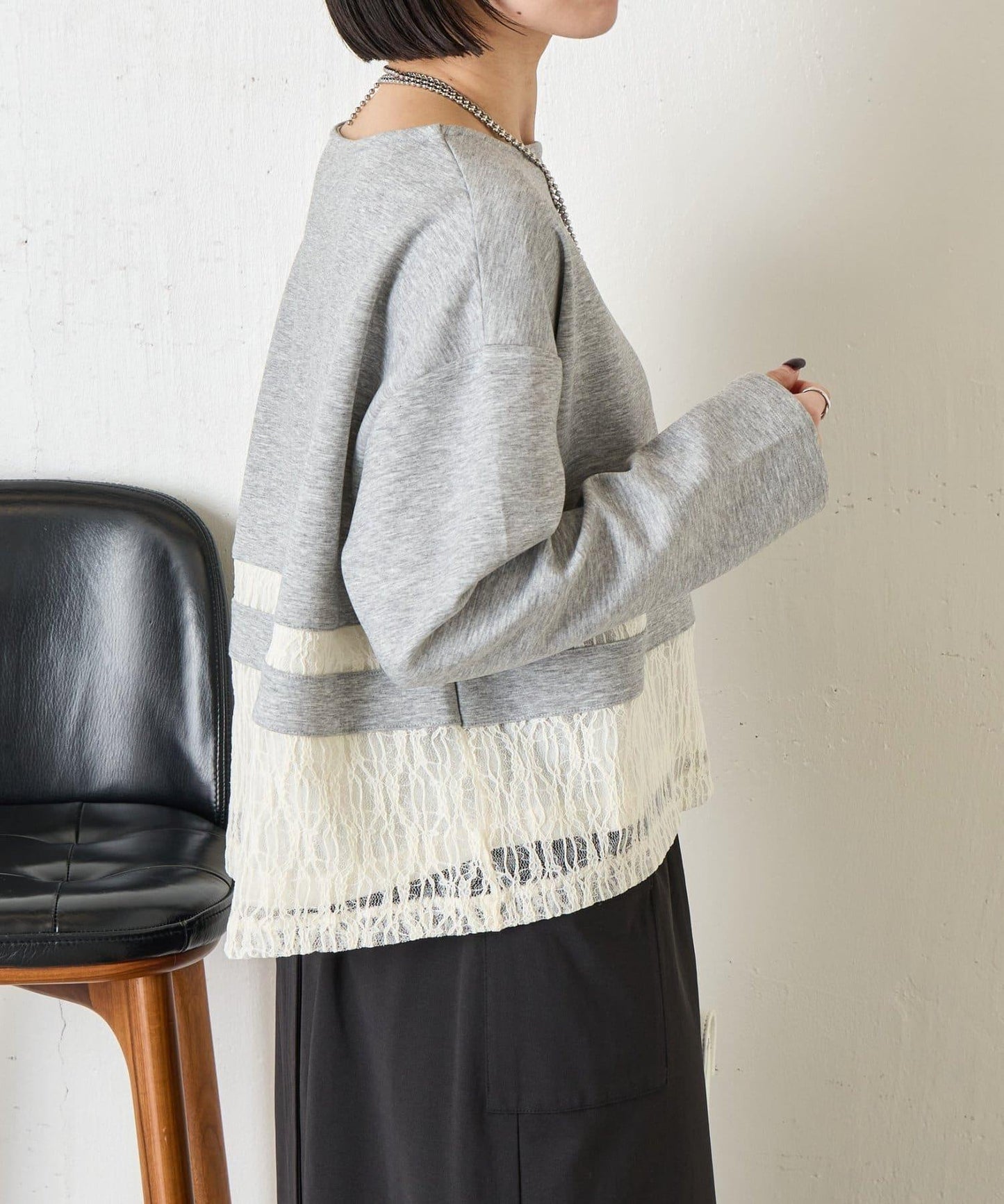 蕾絲拼接設計 套頭上衣