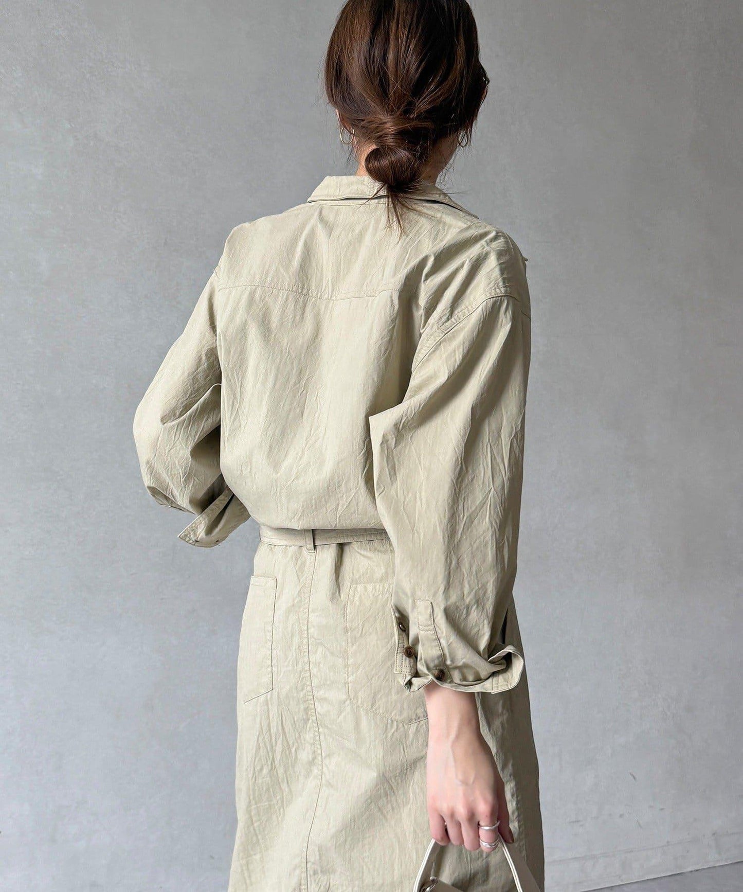 可定型領長款襯衫式連衣裙