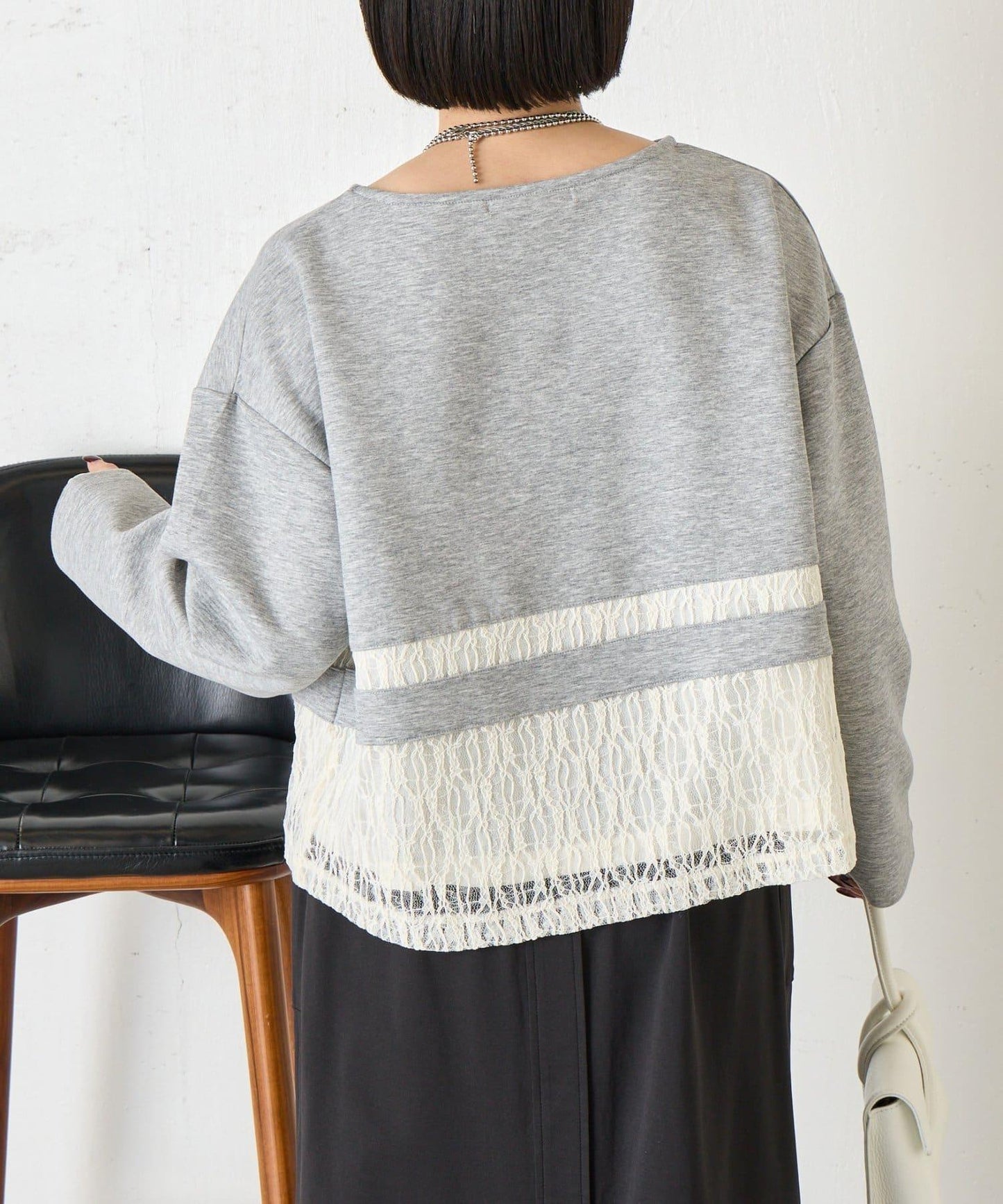 蕾絲拼接設計 套頭上衣