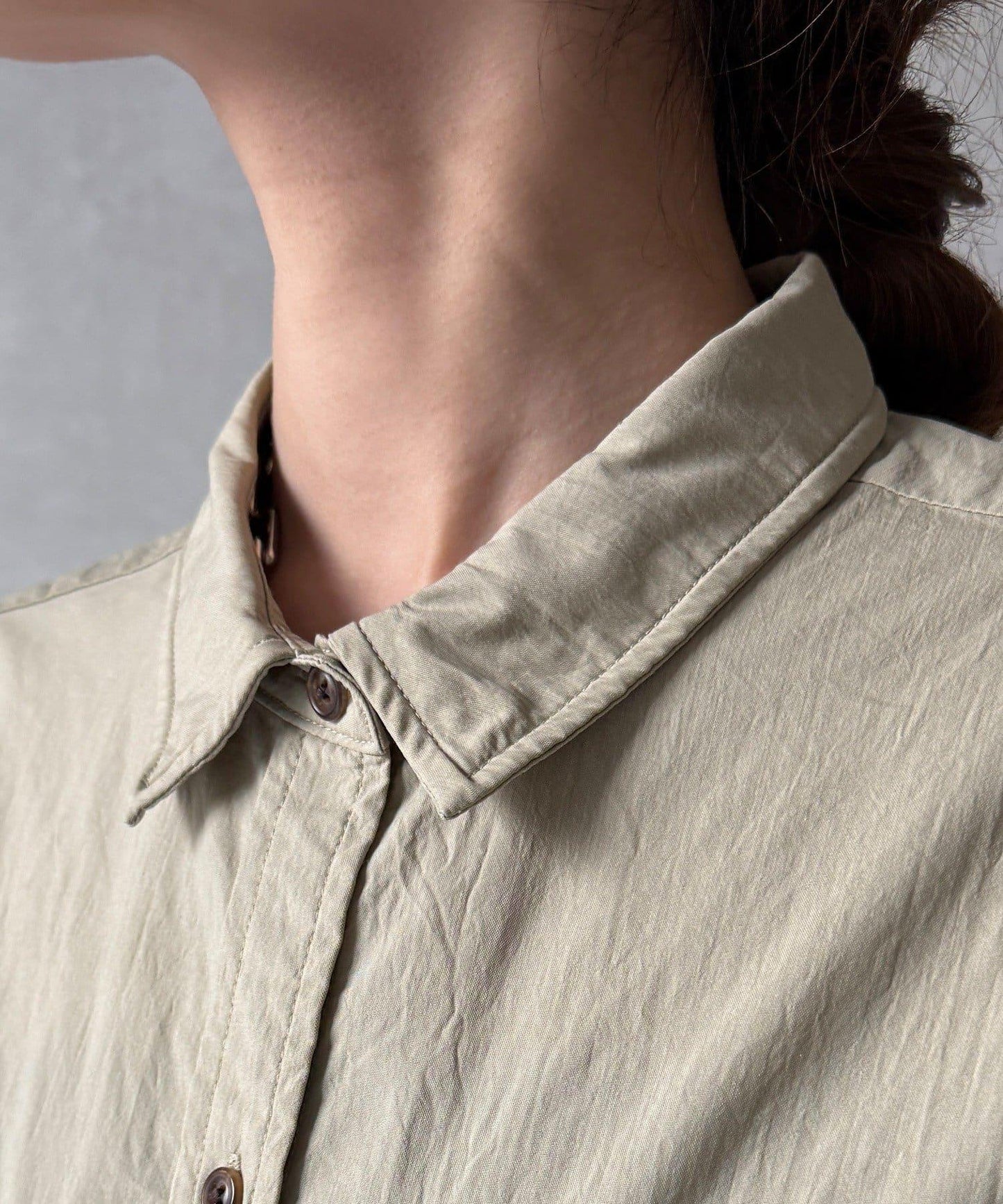 可定型領長款襯衫式連衣裙