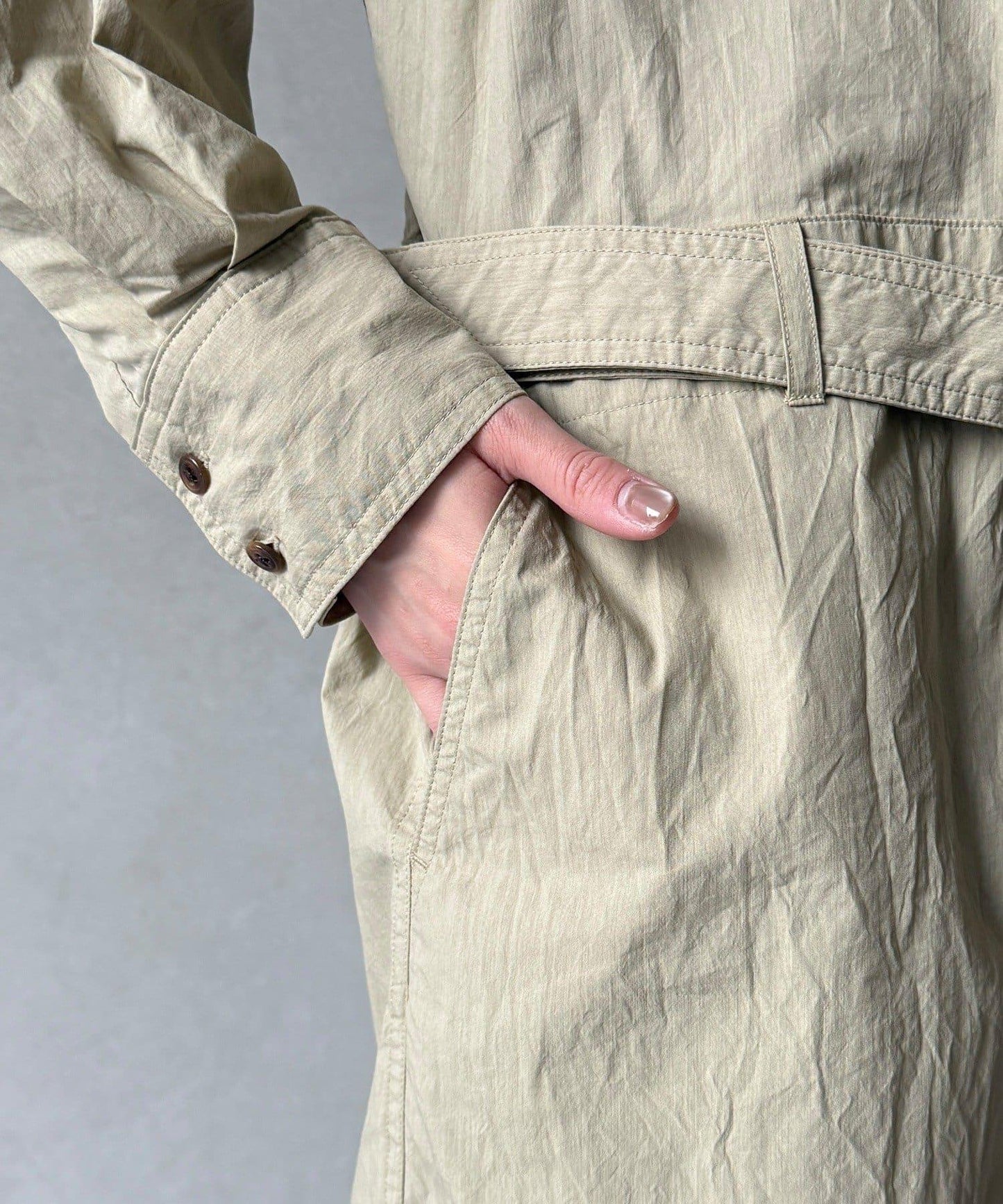 可定型領長款襯衫式連衣裙