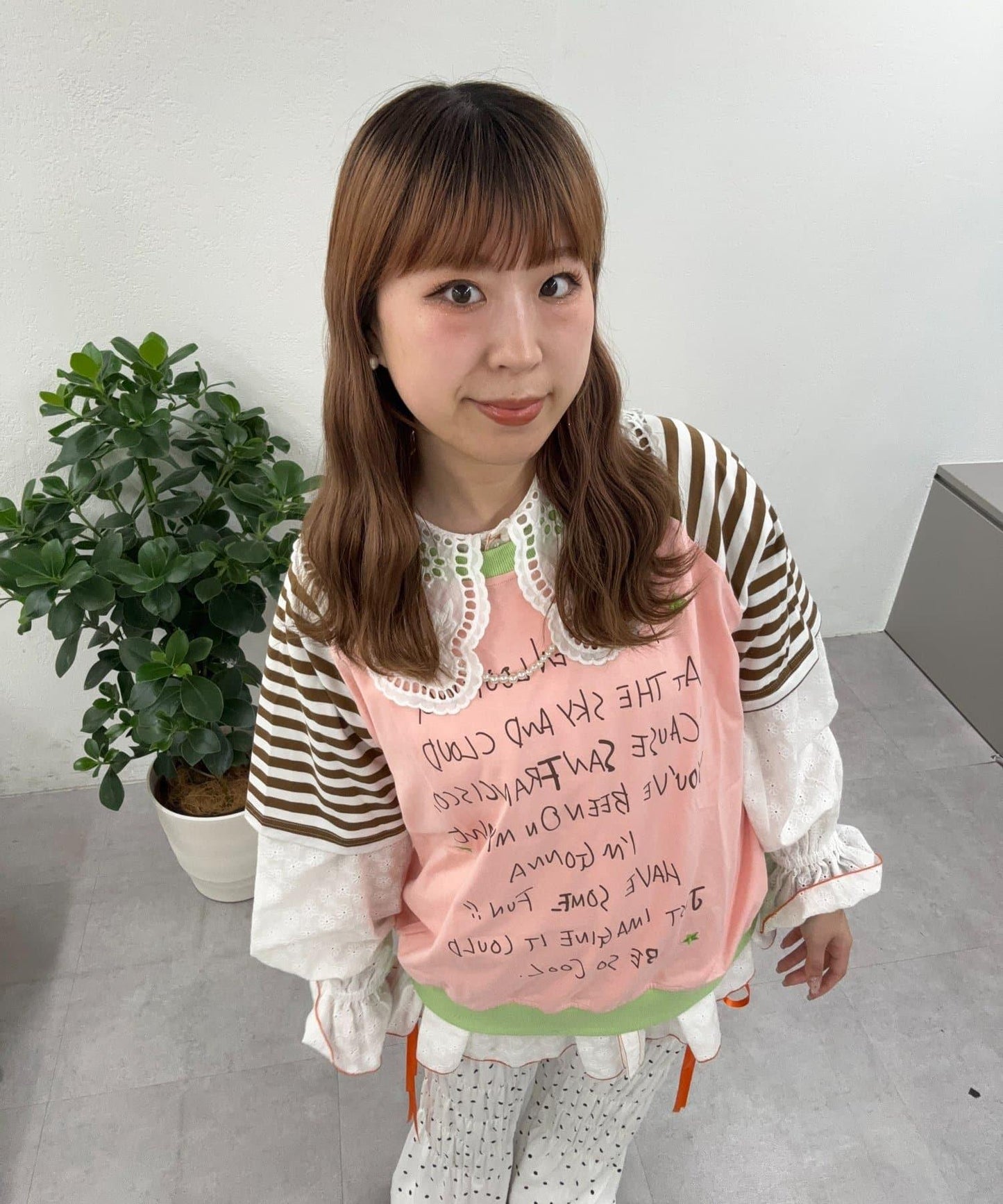 HELLO.SANFRANCISCO × momo聯名 帶帽繩設計 插肩T恤