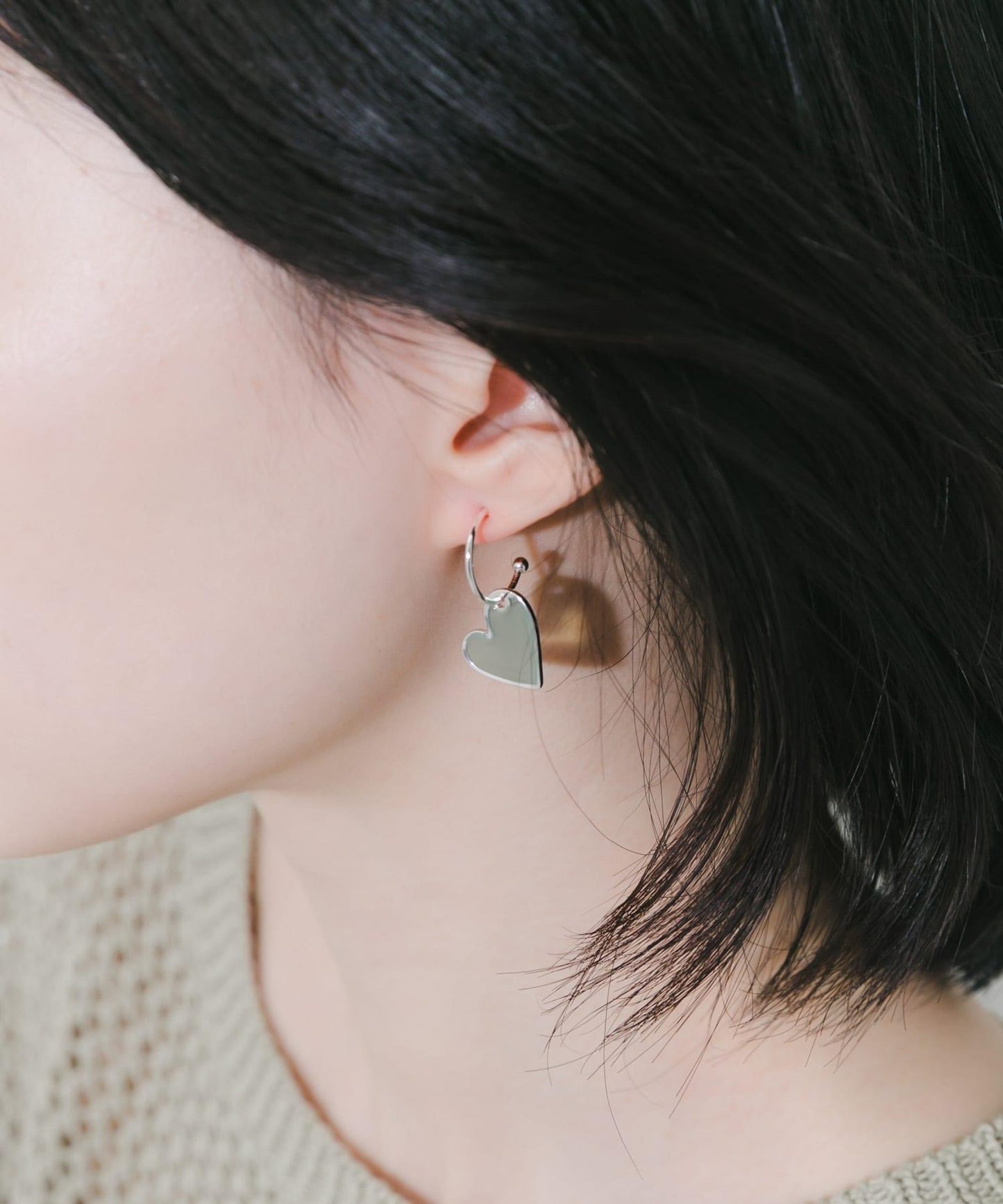 彩色愛心金屬圓環耳環