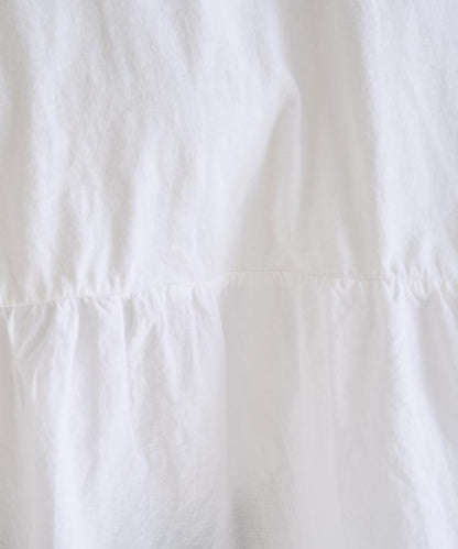 水洗做舊拼接荷葉邊上衣