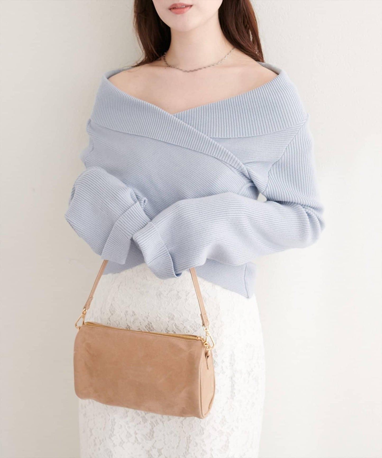 交叉領喇叭袖針織上衣