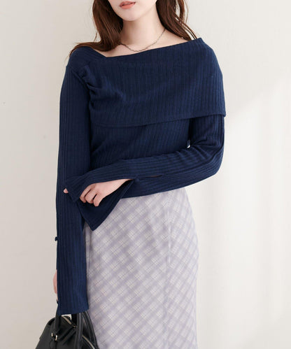 褶皺露肩喇叭袖長袖T恤