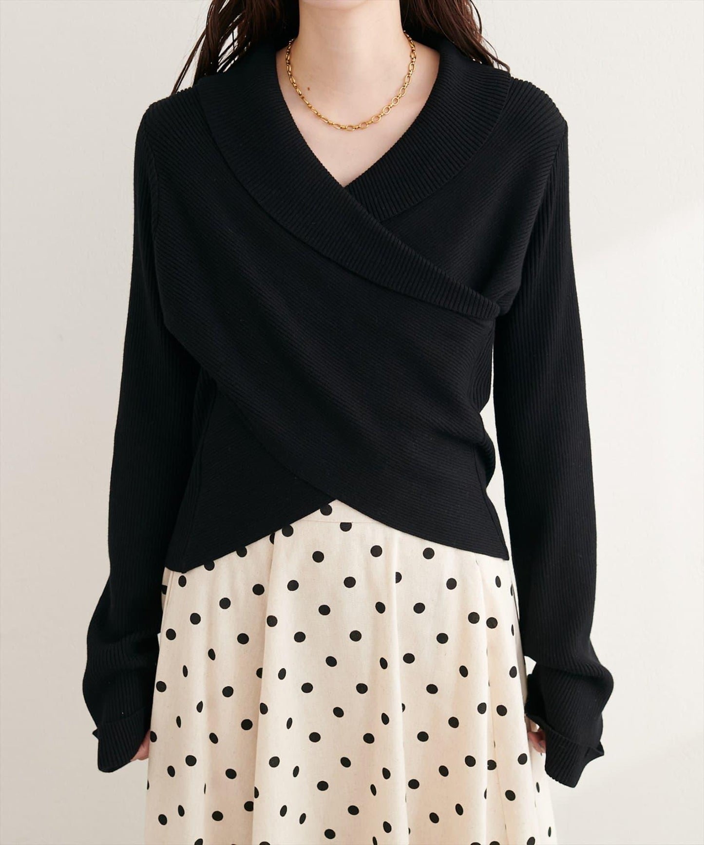 交叉領喇叭袖針織上衣