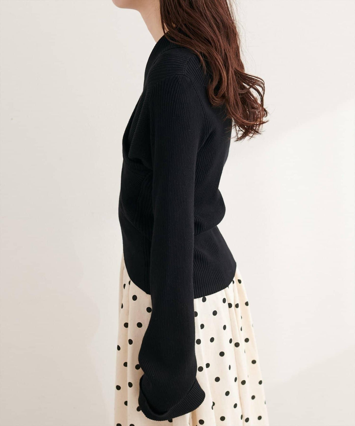 交叉領喇叭袖針織上衣