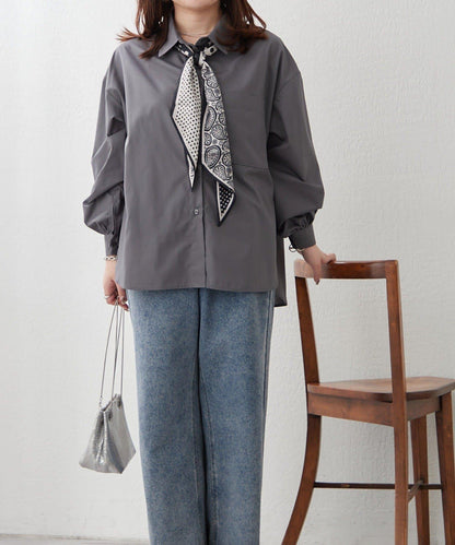 基礎款圍巾裝飾襯衫