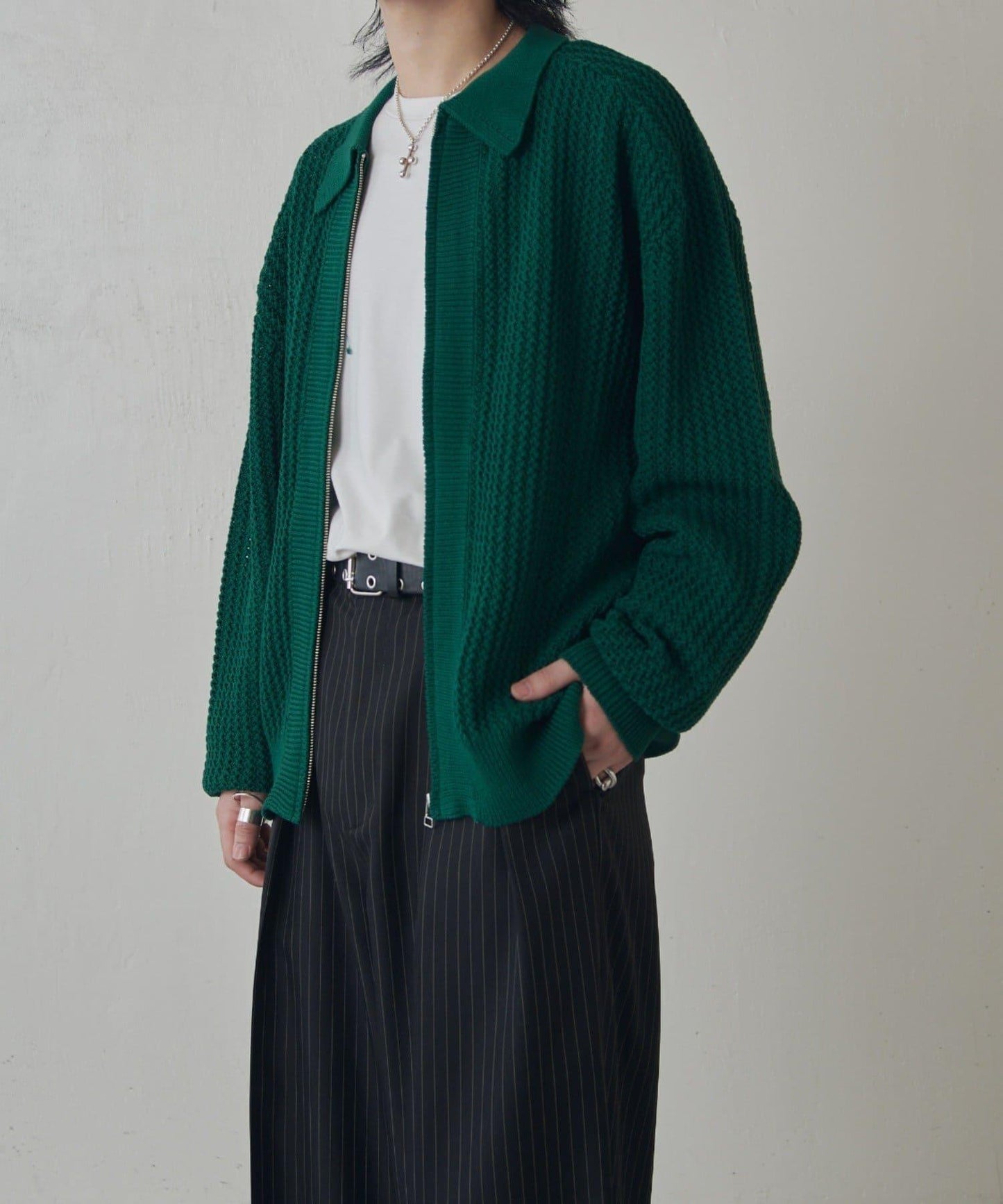 莉莉紗線拉鍊針織短外套