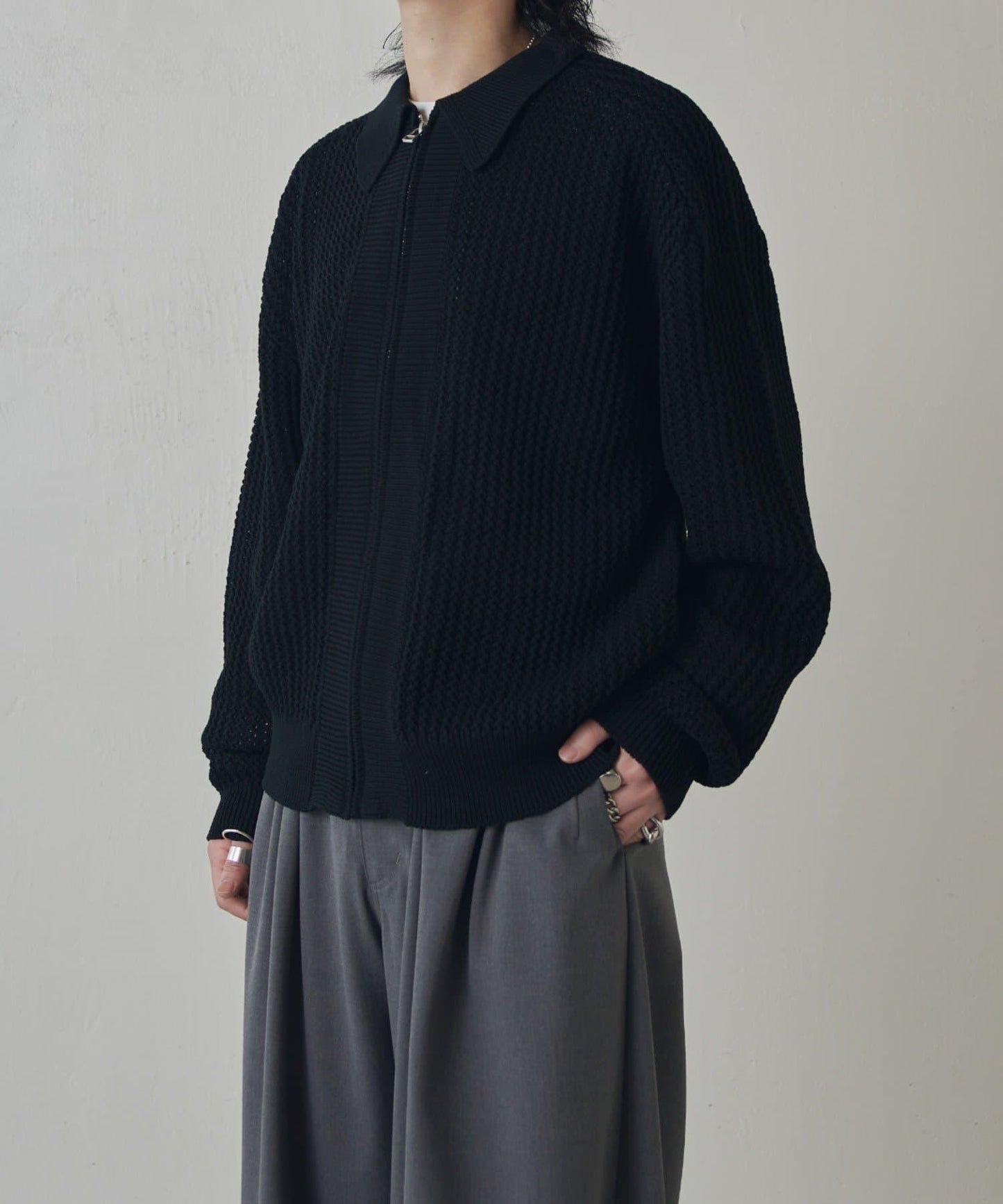 莉莉紗線拉鍊針織短外套