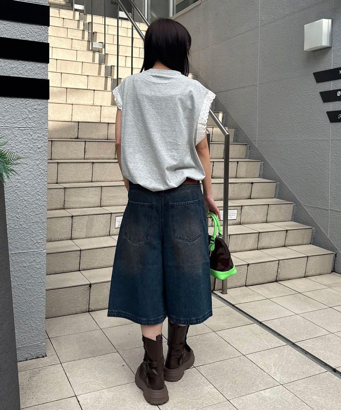 復古風寬鬆牛仔短褲