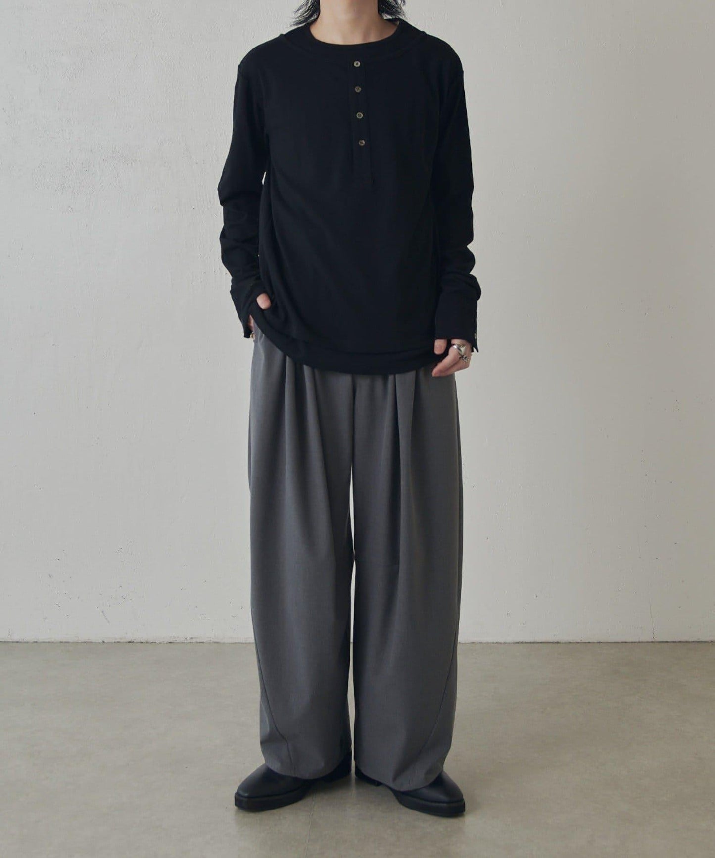 疊搭亨利領長袖T恤