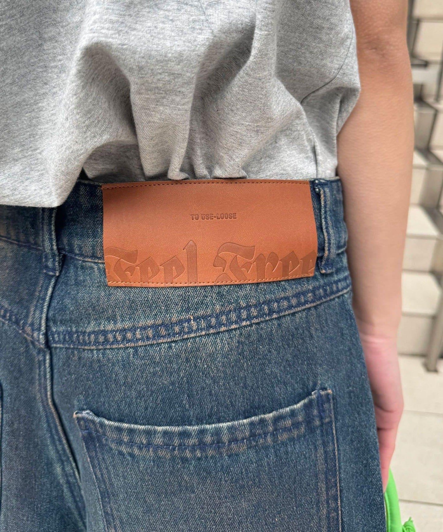 復古風寬鬆牛仔短褲