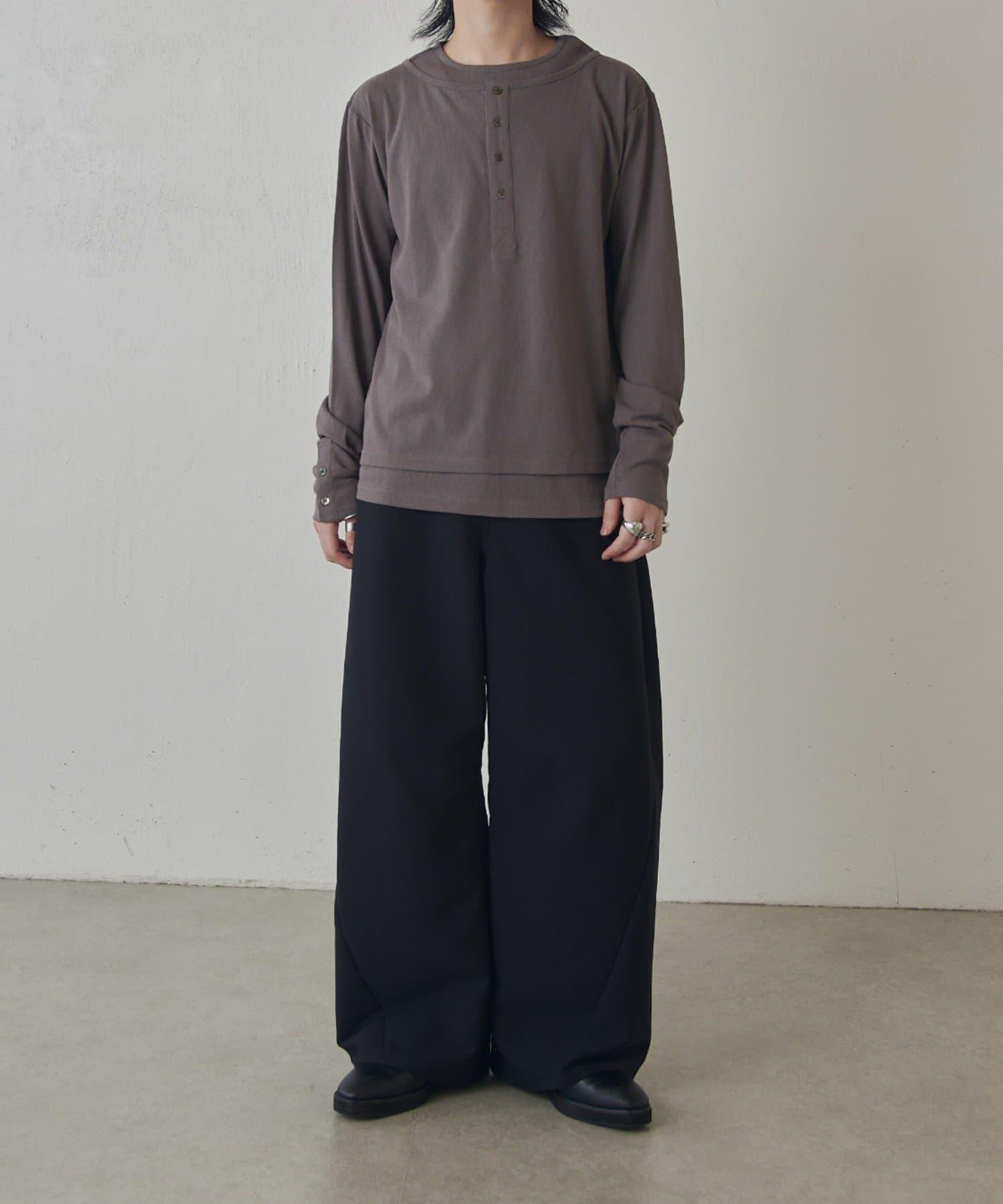 疊搭亨利領長袖T恤