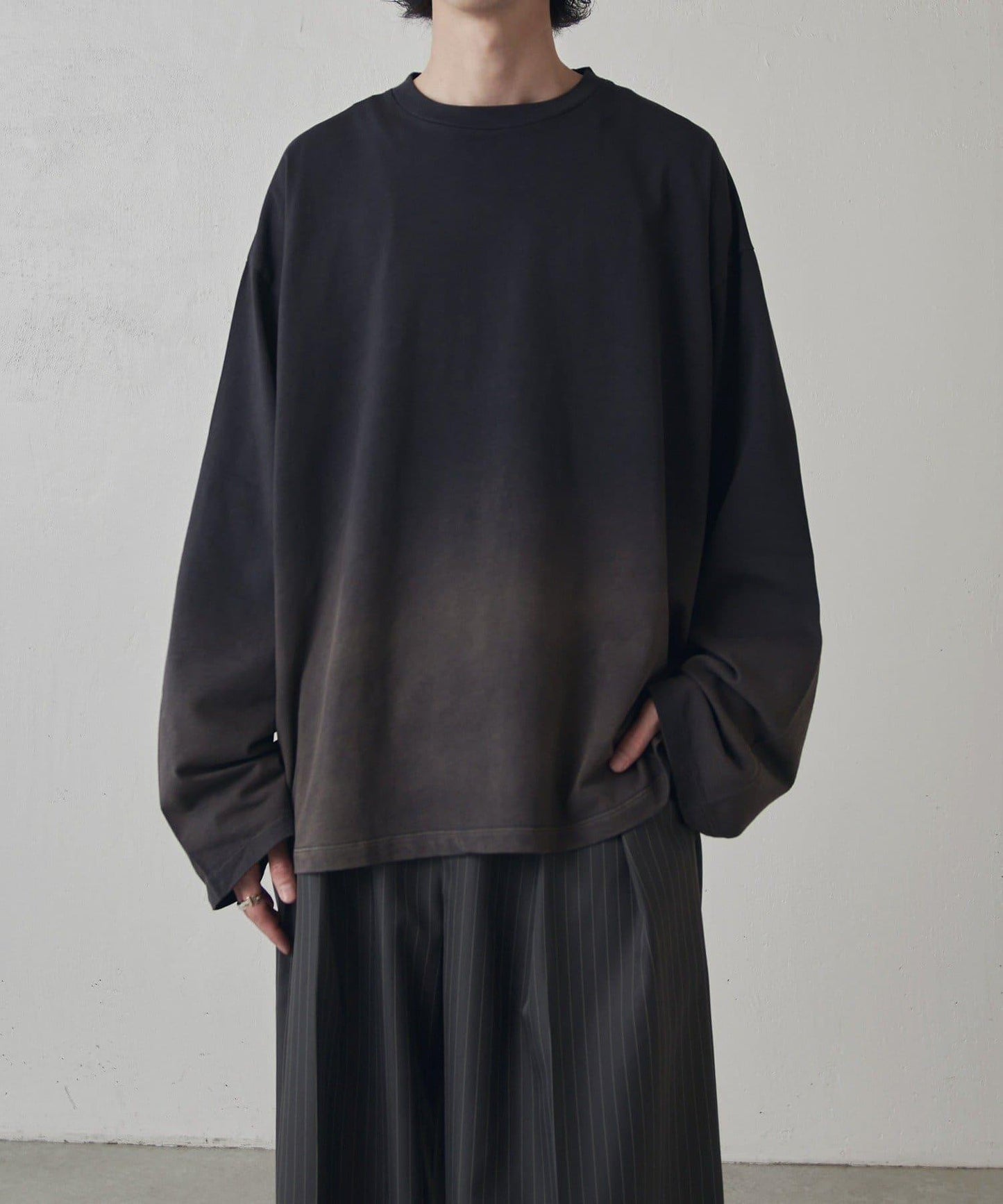 Neucon 漸變漂染寬鬆長袖T恤