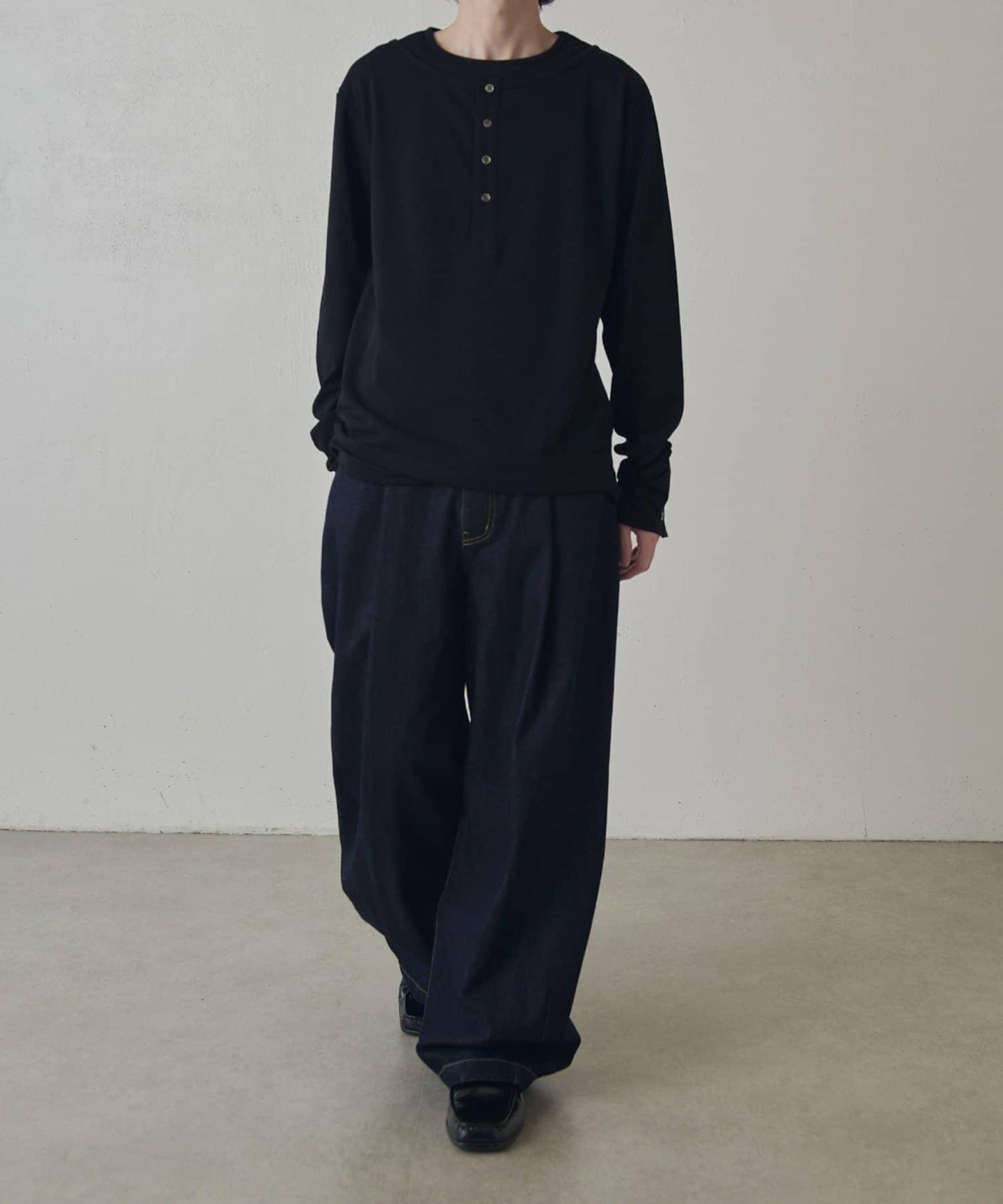 疊搭亨利領長袖T恤