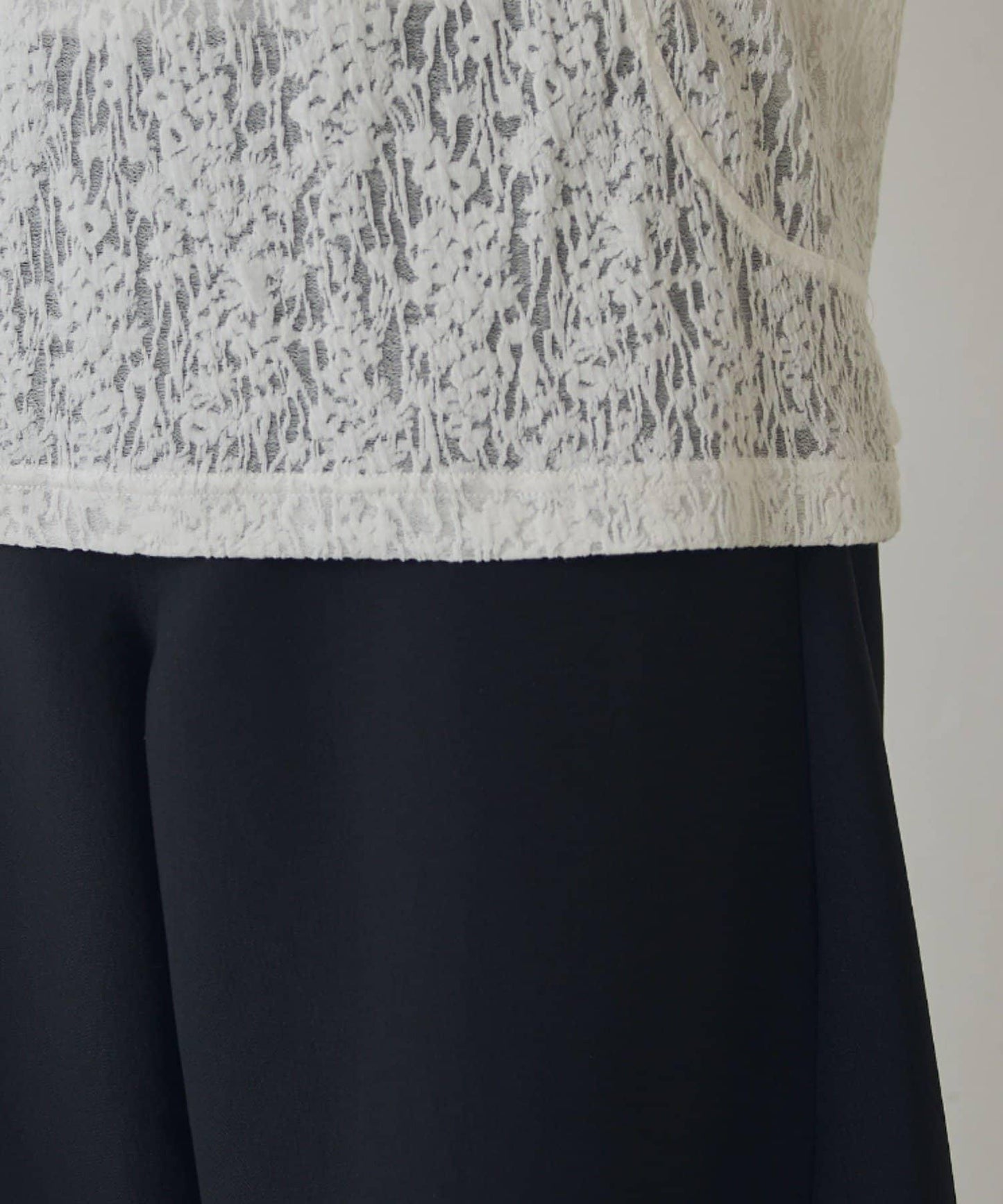 拼接透紗套頭上衣