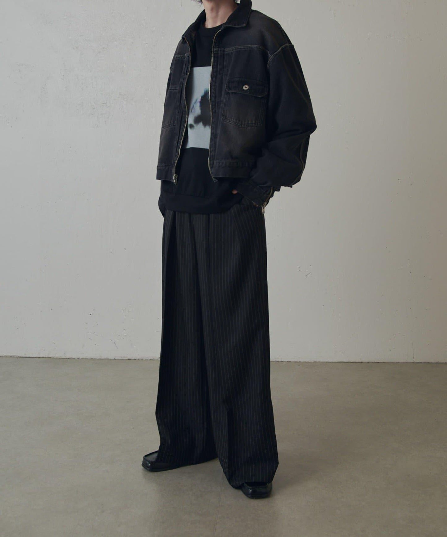 OUT OF FORCUS 長袖T恤